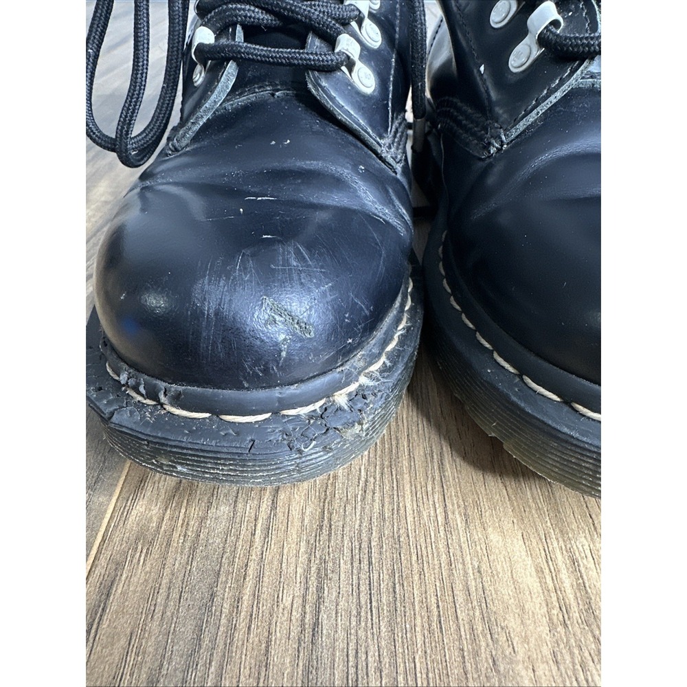 Doc‎ Martens Women's Black Leather Boots Size 6M With White Lace Hooks - Picture 3 of 15
